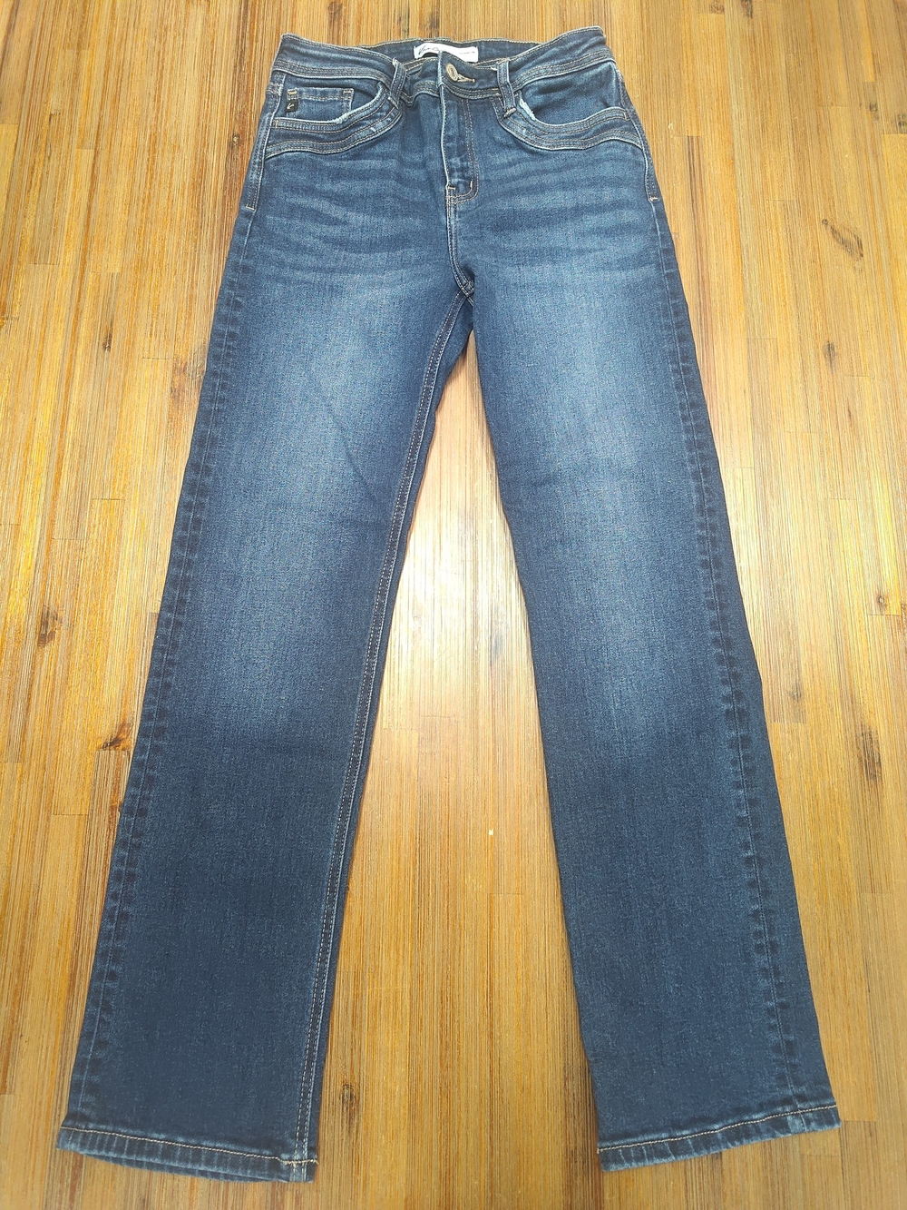 Kancan High Rise Straight Leg Medium Wash Straight Leg Jeans 26 Style 231886